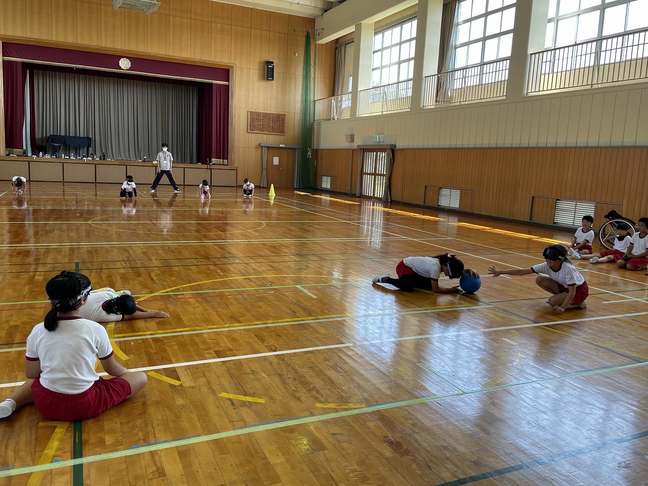 松阪市立鵲小学校 4年生　パラスポーツ体験（ゴールボール、車いすバスケットボール）　7/4（火）-4