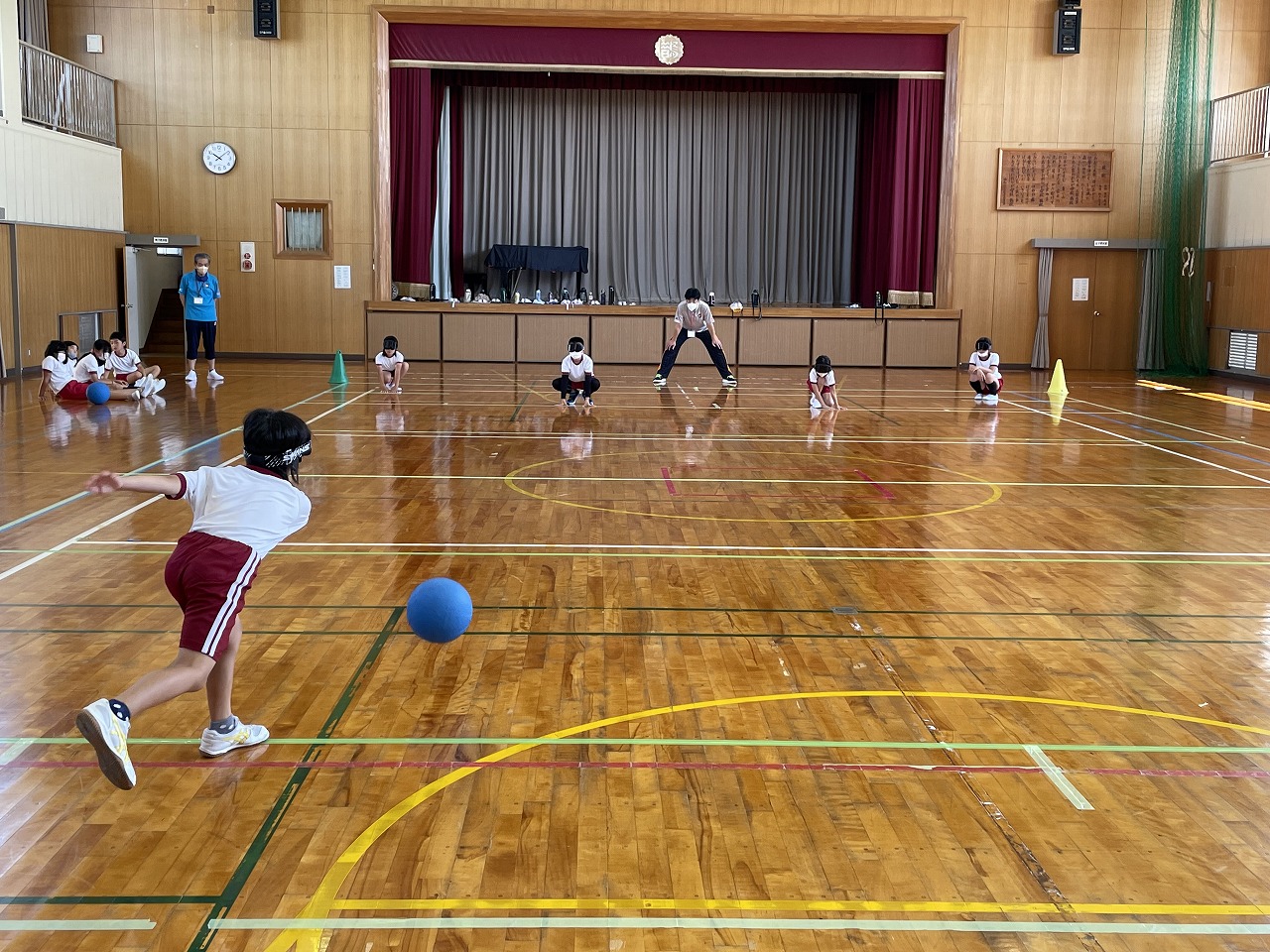 松阪市立鵲小学校 4年生　パラスポーツ体験（ゴールボール、車いすバスケットボール）　7/4（火）-2