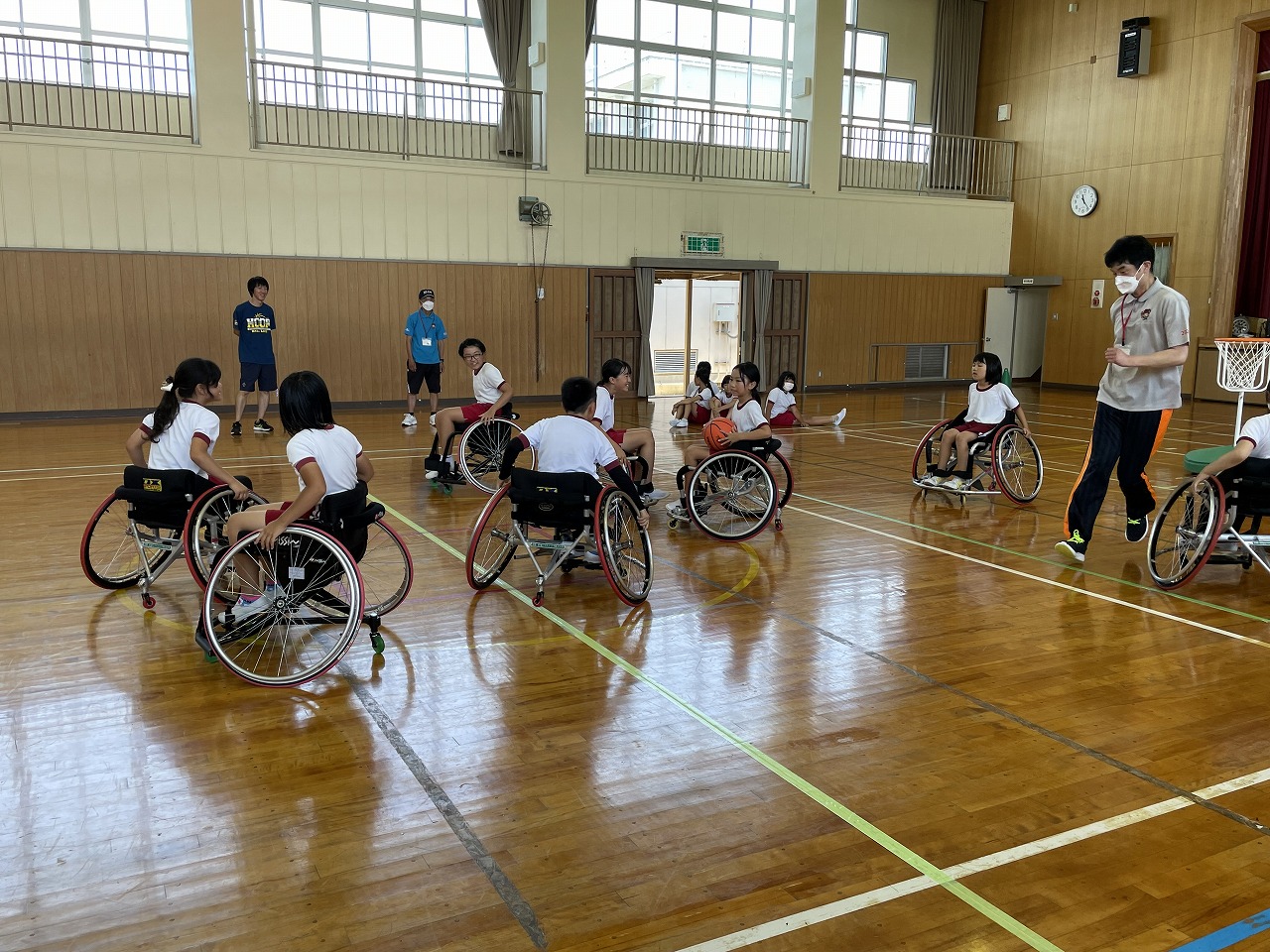 松阪市立鵲小学校 4年生　パラスポーツ体験（ゴールボール、車いすバスケットボール）　7/4（火）-9