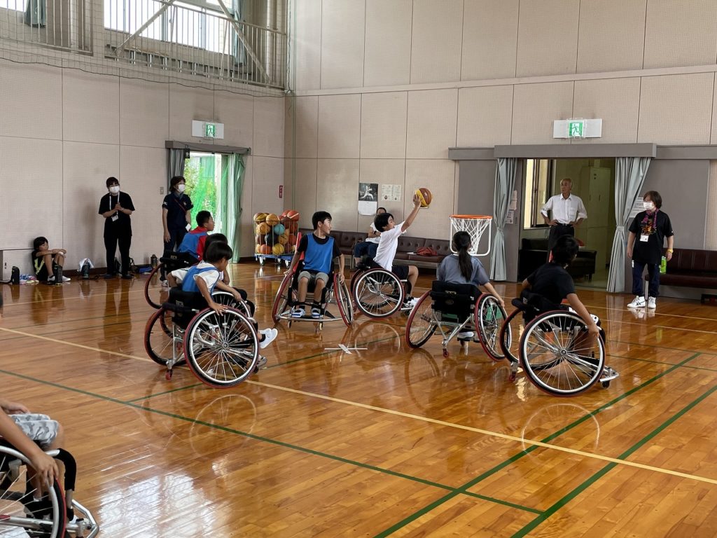 中原文化センター　地域交流支援事業「なかよし会」（車いすバスケットボール体験）（木）-6