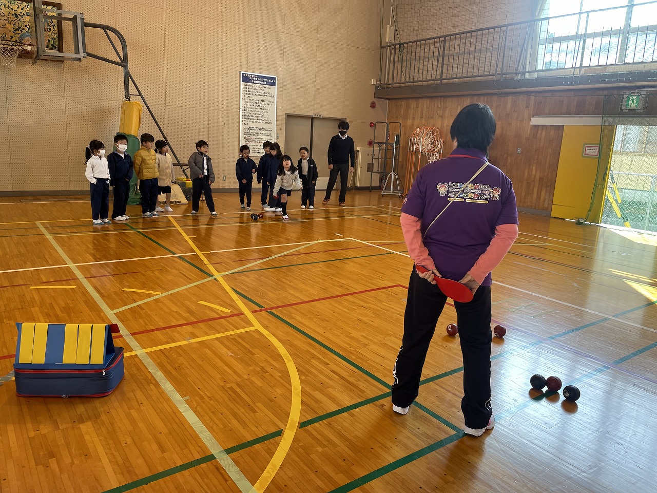 鈴鹿市立若松小学校 1年生　福祉体験学習（ボッチャ体験）　11/27（月）