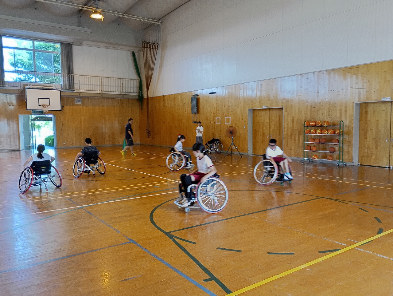 鈴鹿市立鈴西小学校 福祉委員会　福祉体験学習（車いすバスケットボール）　7/7（月）