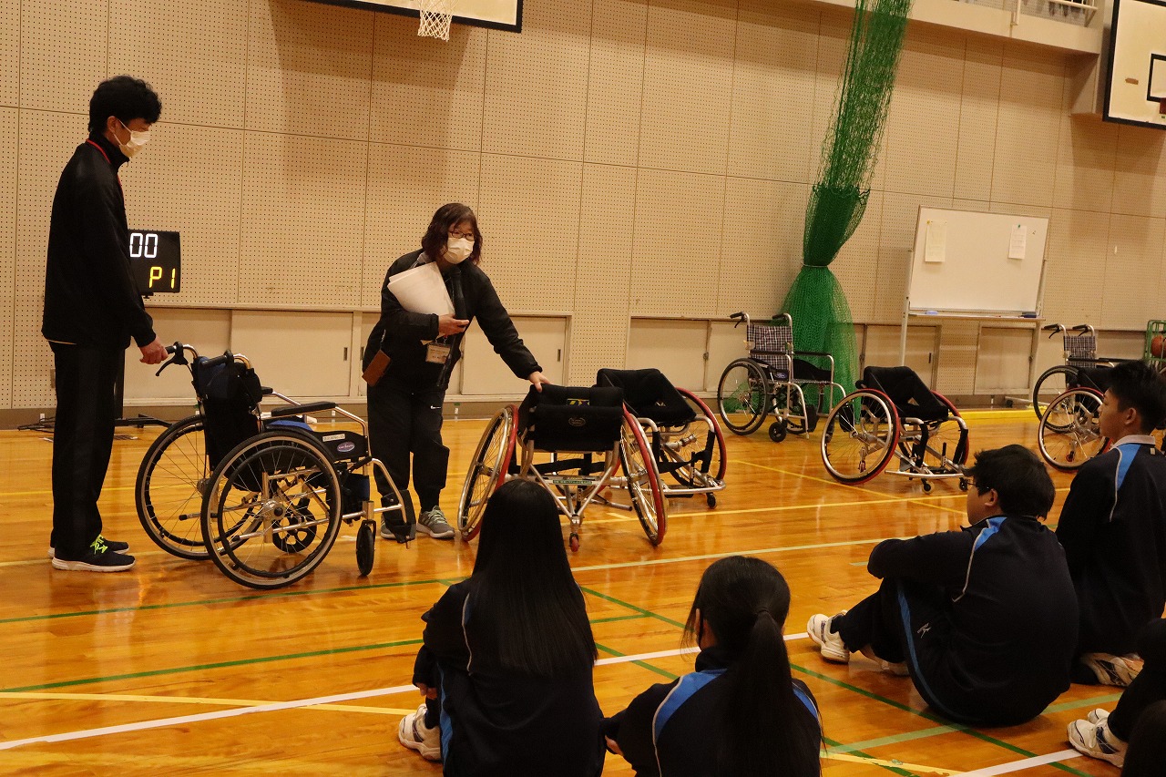 三重県立南伊勢高等学校度会校舎 2年生　車いすバスケットボール体験　1/28（水）